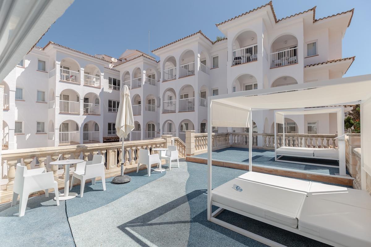 Готель Bq Cala Ratjada (Adults Only) Екстер'єр фото