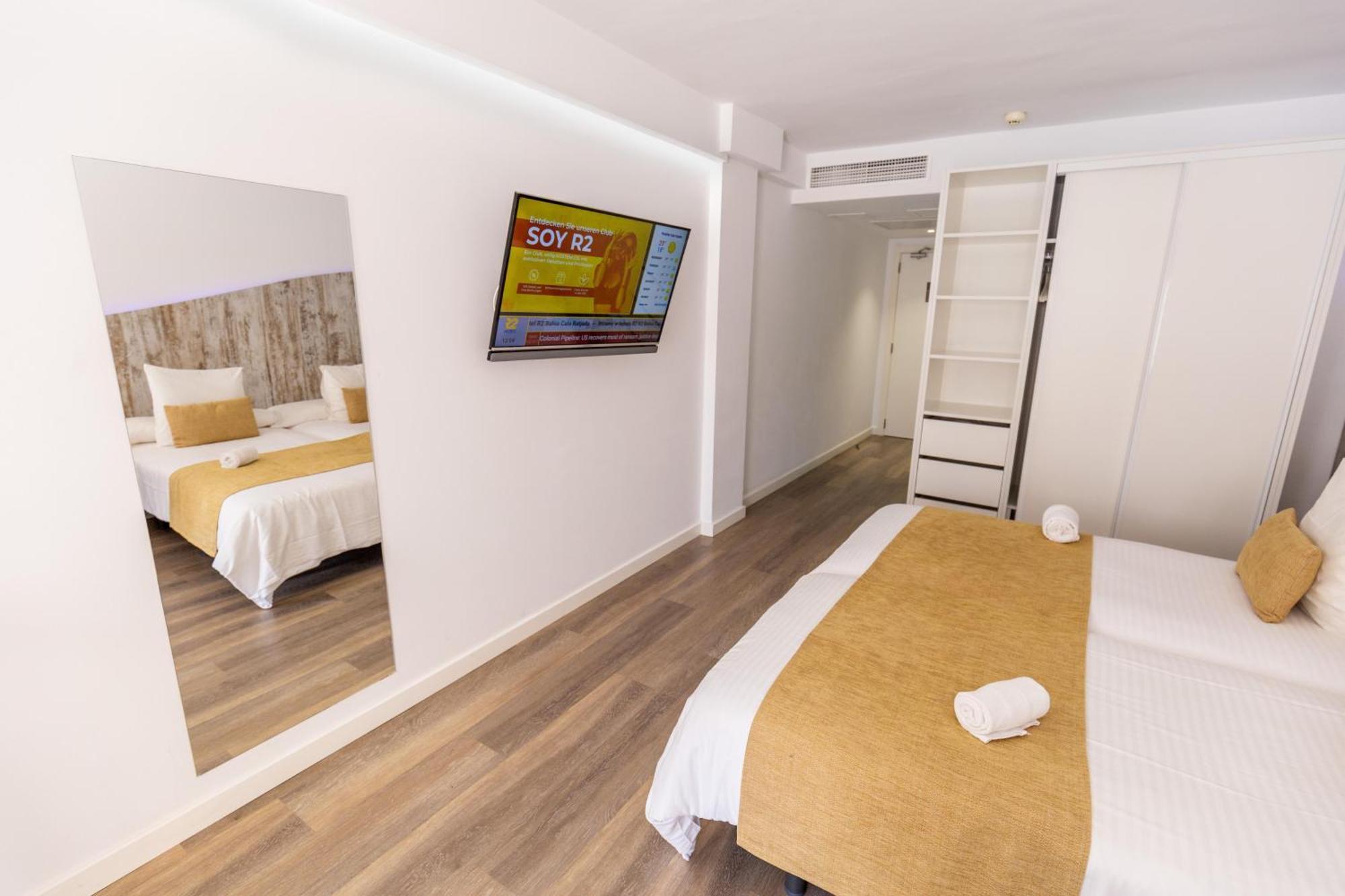 Готель Bq Cala Ratjada (Adults Only) Екстер'єр фото